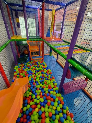 Foto de Magic Fiesta Alcorcón - Parque de bolas. Sala de cumpleaños. Eventos infantiles y Adultos.